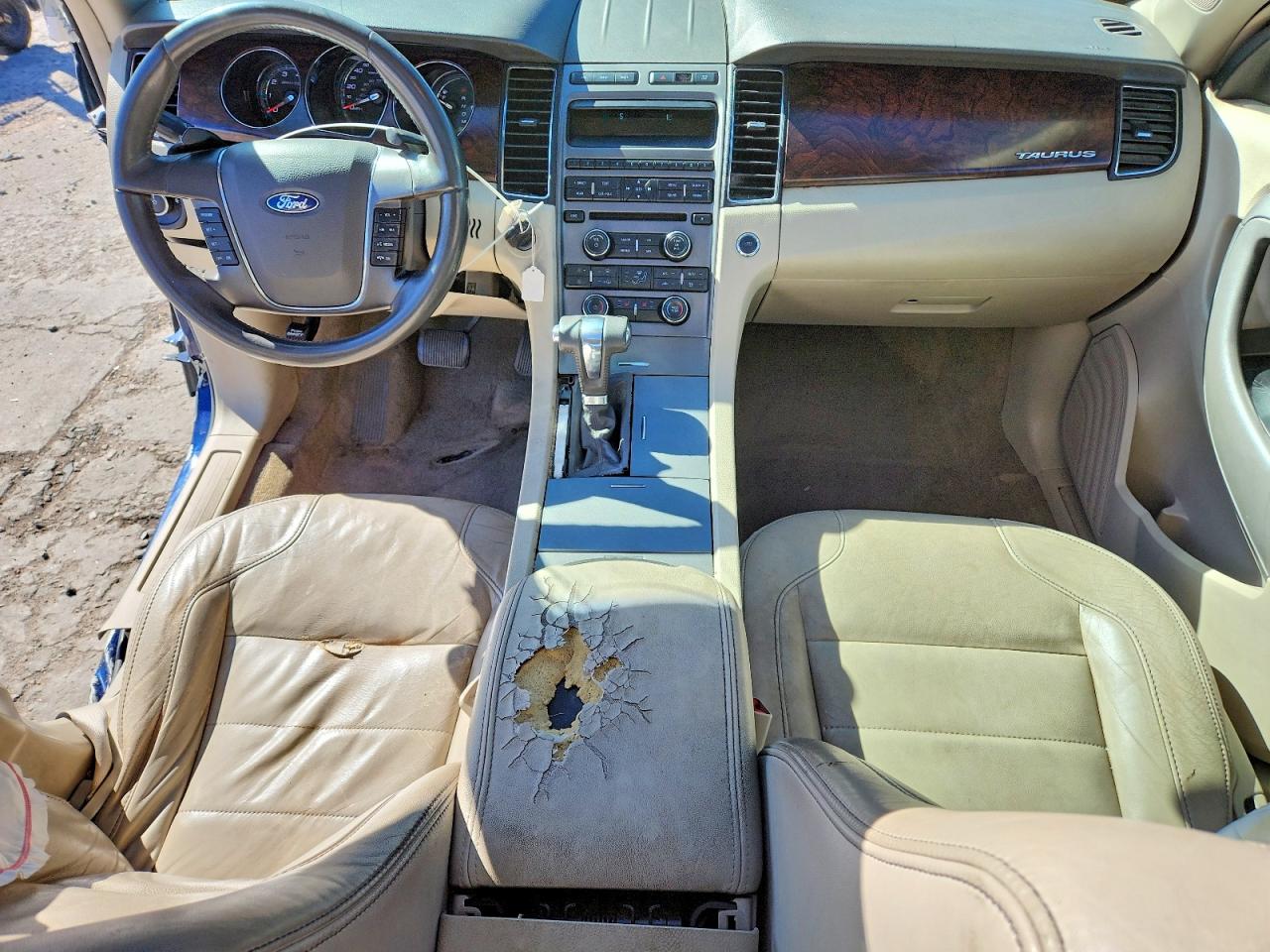2012 FORD TAURUS SEL photo 8