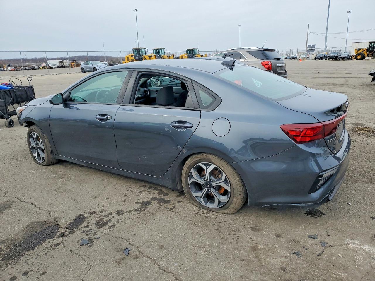 2019 KIA FORTE LXS photo 2