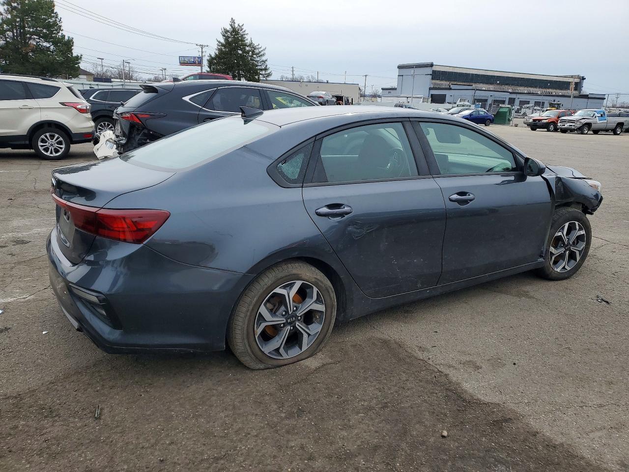 2019 KIA FORTE LXS photo 3