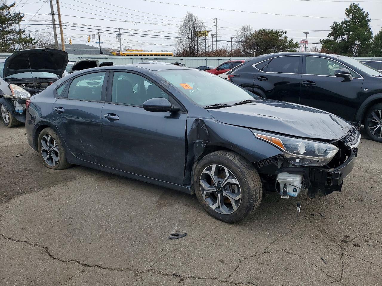 2019 KIA FORTE LXS photo 4