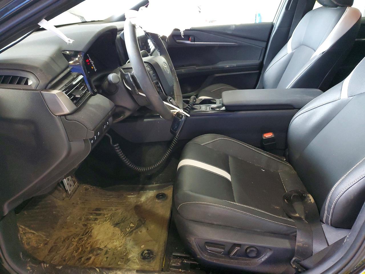2025 TOYOTA CAMRY SE photo 13