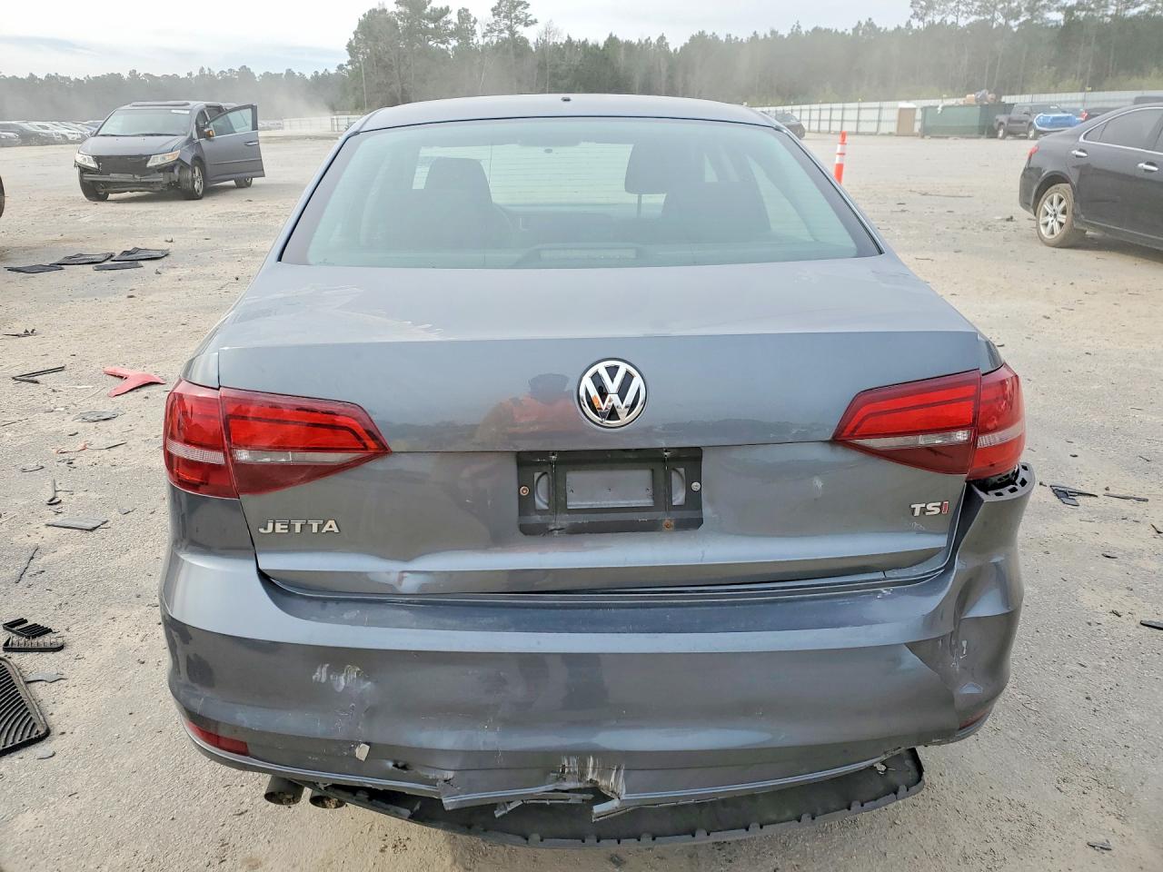 2017 VOLKSWAGEN JETTA S photo 6