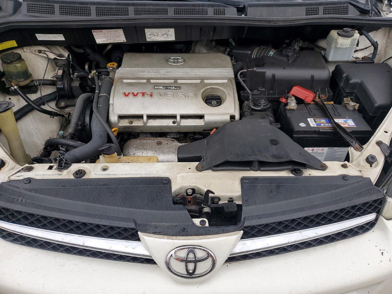 2004 TOYOTA SIENNA XLE photo 34