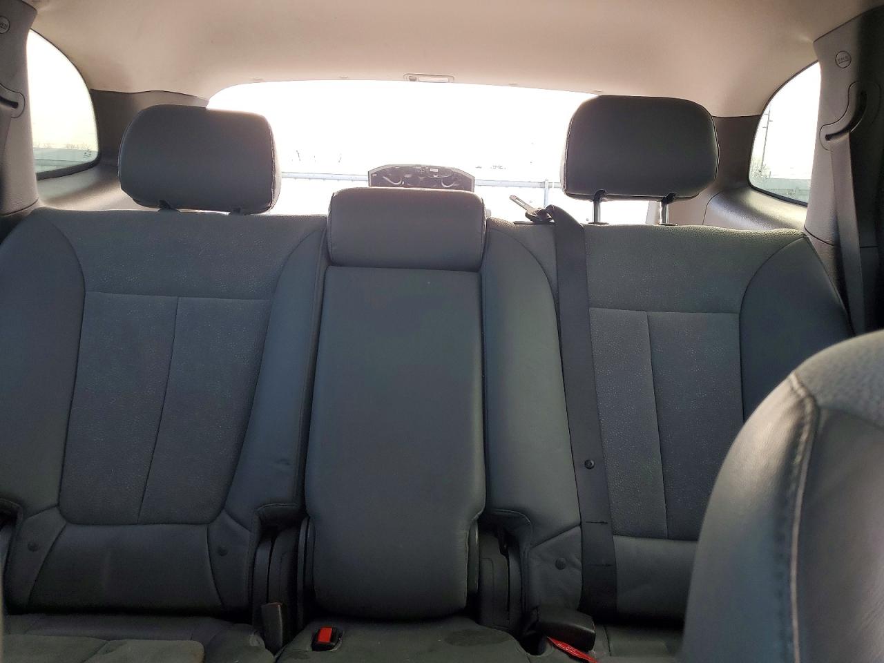 2011 HYUNDAI SANTA FE photo 28