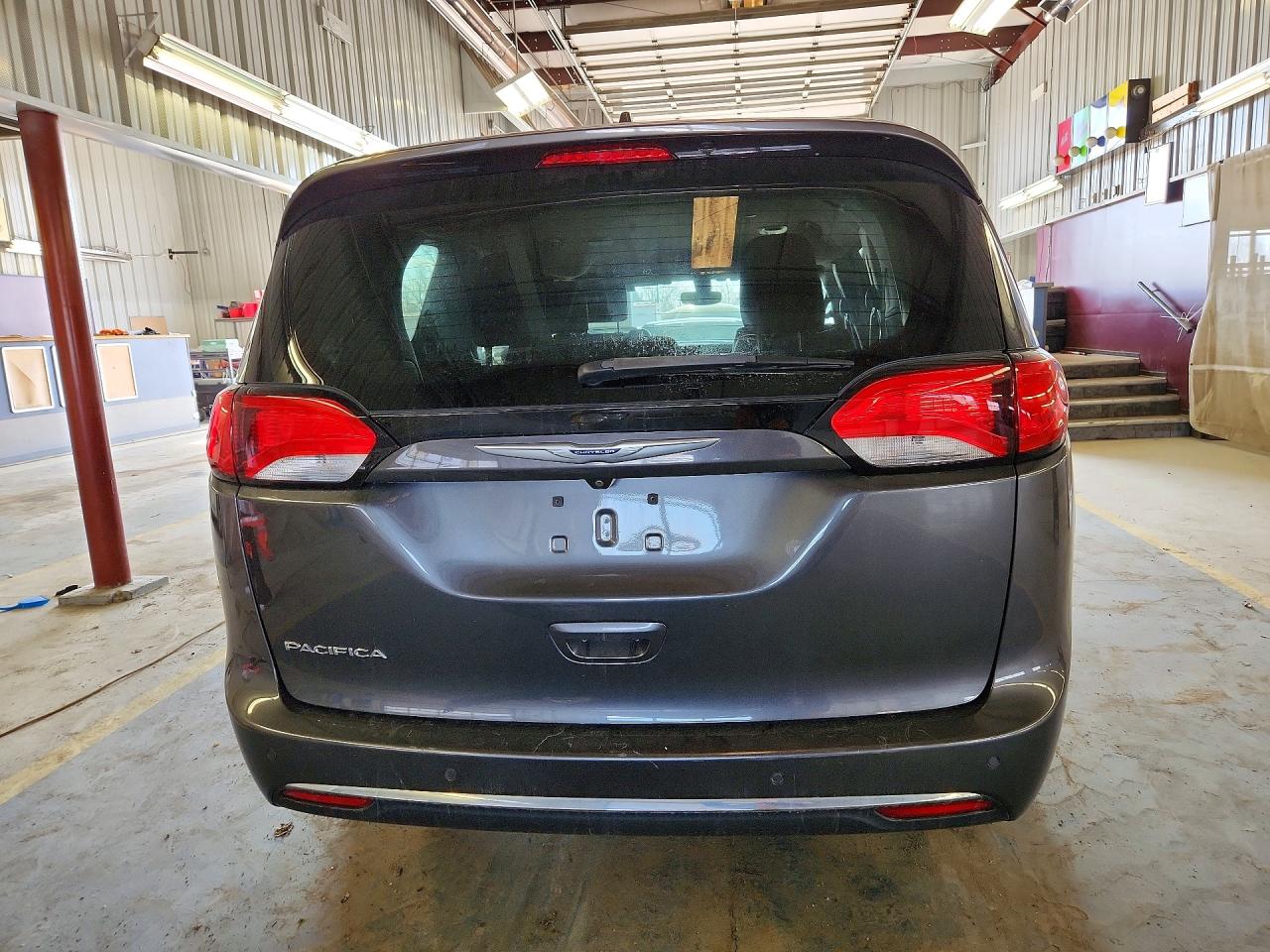 2019 CHRYSLER PACIFICA TOURING L PLUS photo 16