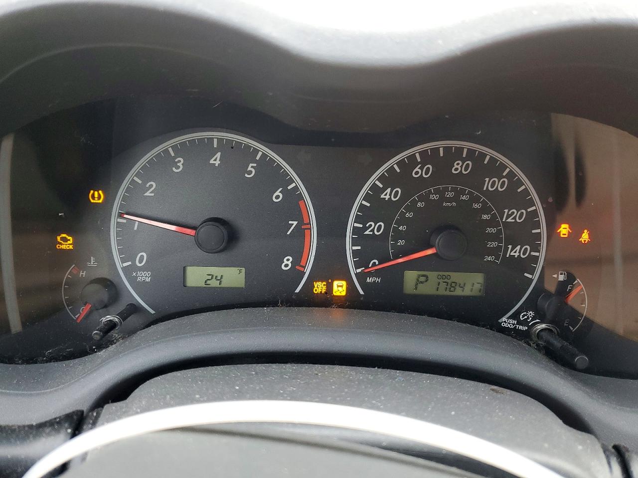 2010 TOYOTA COROLLA BASE photo 17