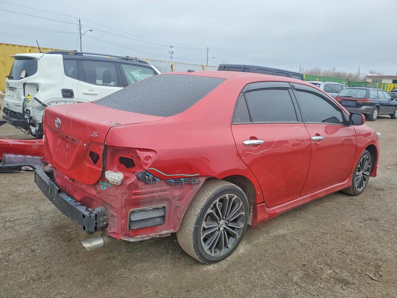 2013 TOYOTA COROLLA S photo 3