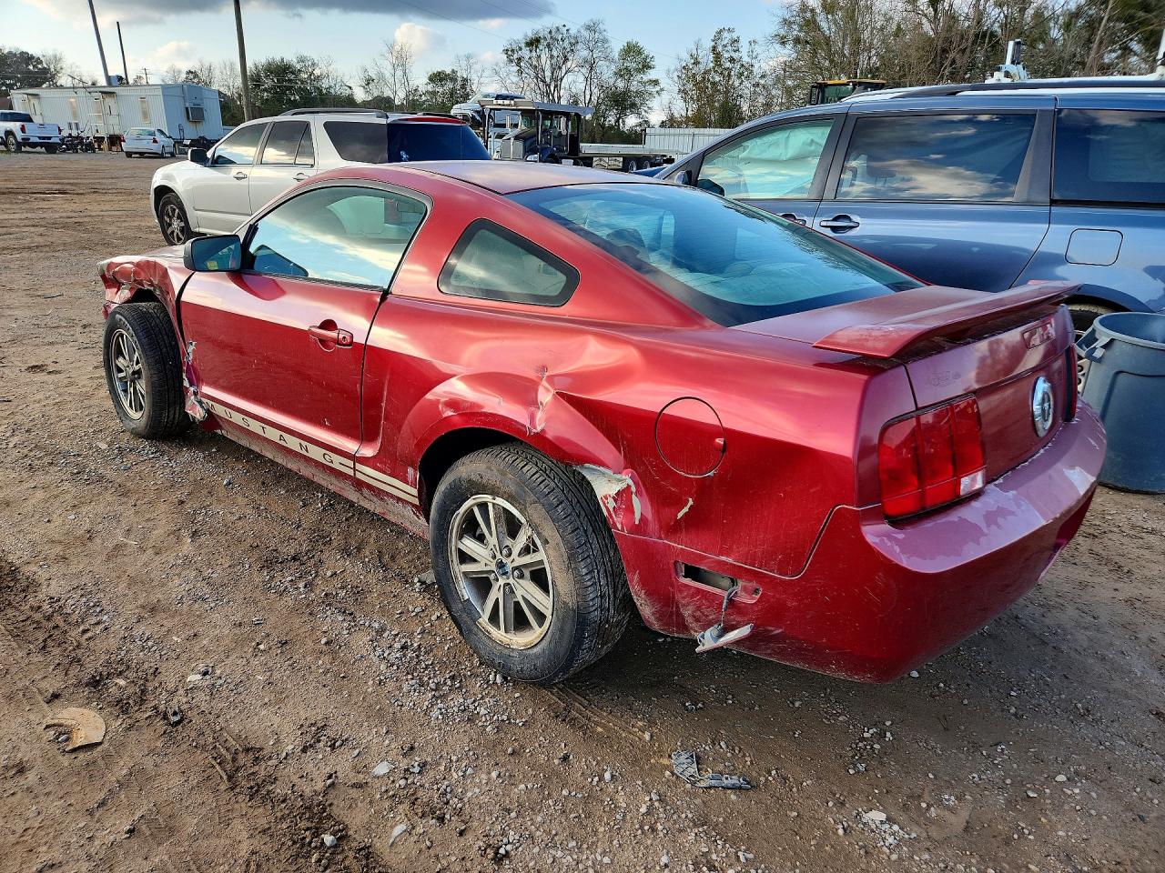 2005 FORD MUSTANG photo 3