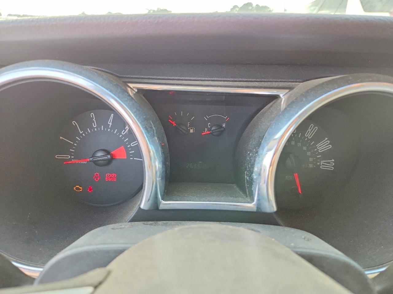 2005 FORD MUSTANG photo 17