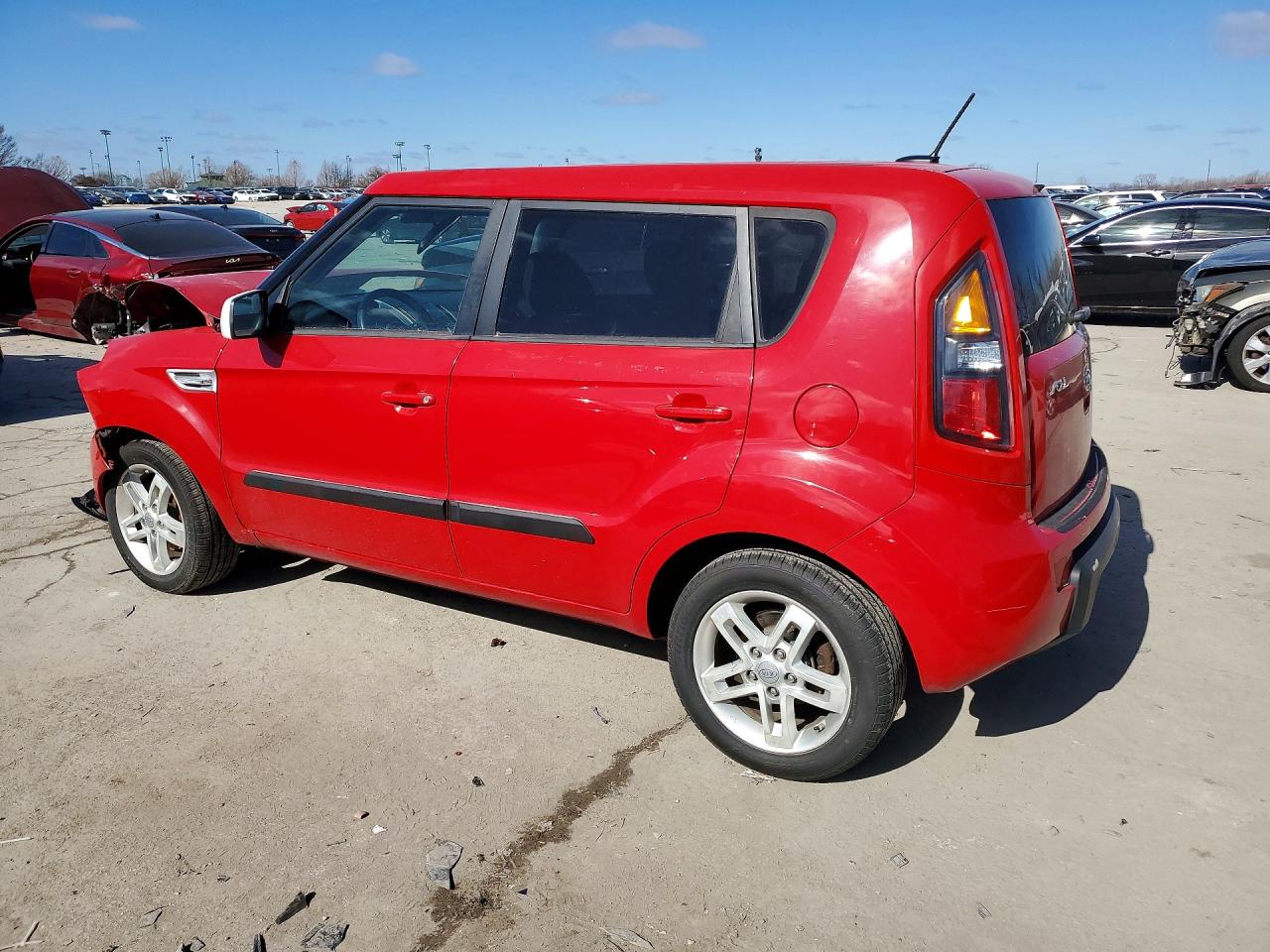 2011 KIA SOUL + photo 2