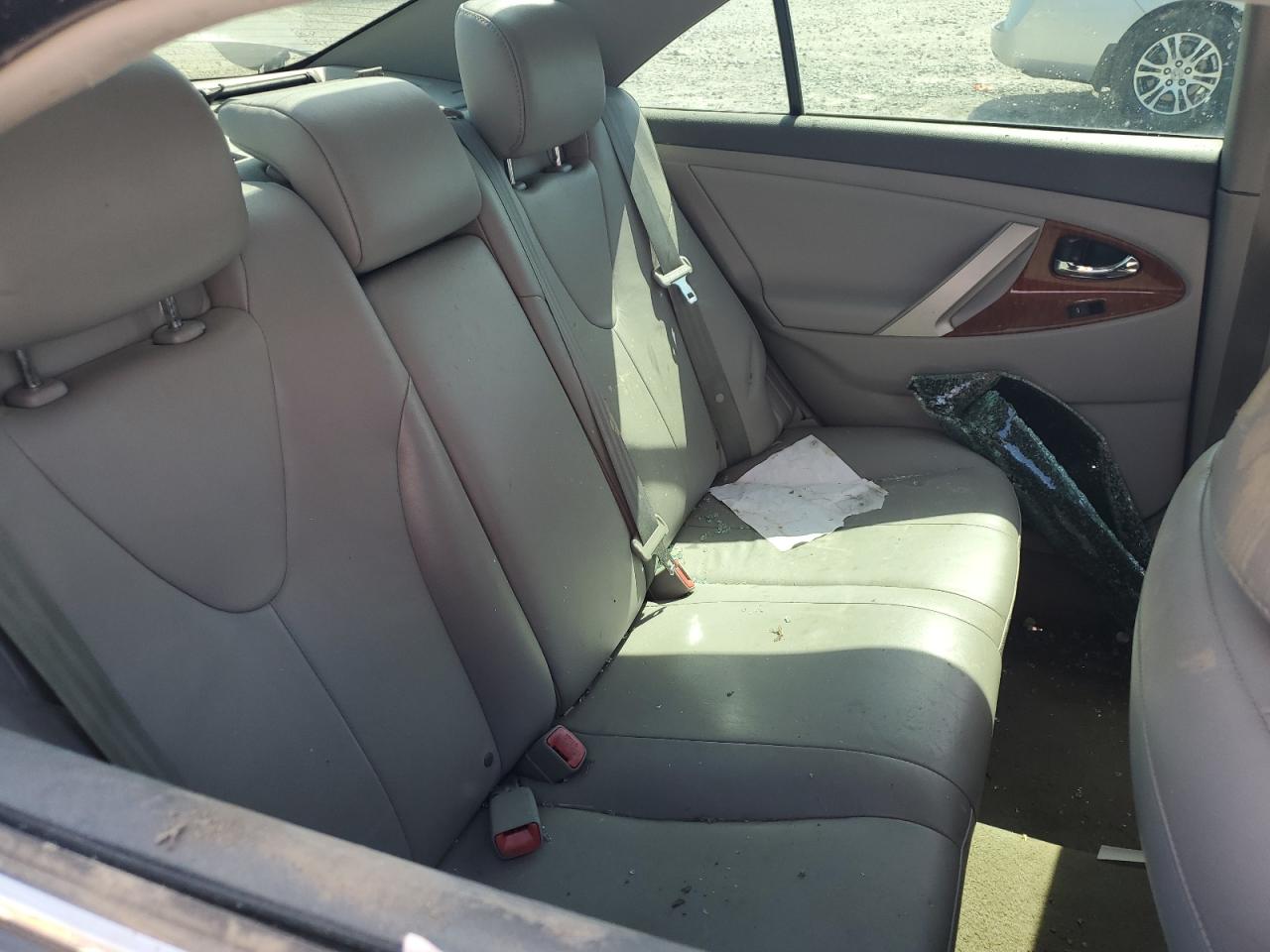 2011 TOYOTA CAMRY BASE photo 10
