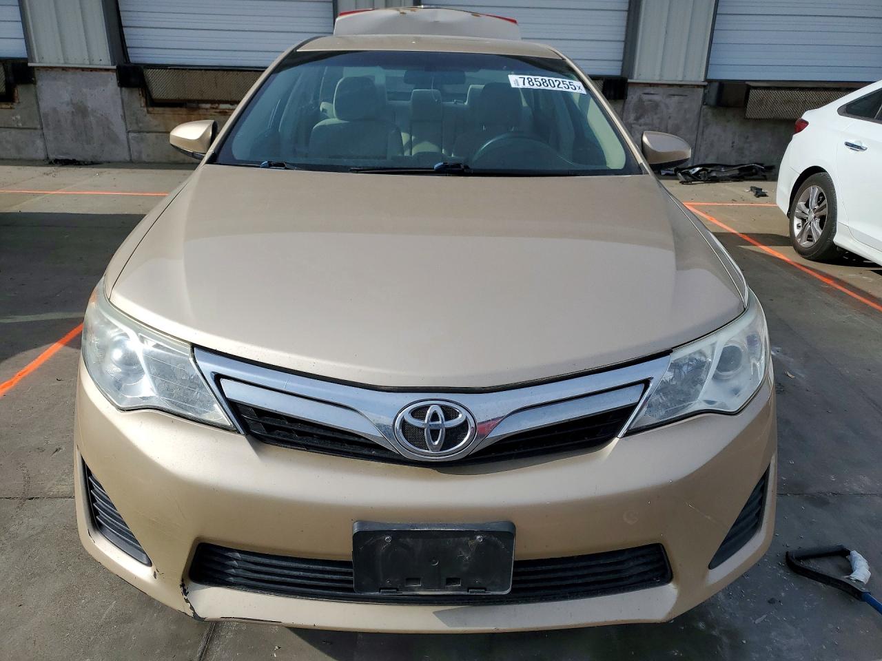 2012 TOYOTA CAMRY LE photo 9