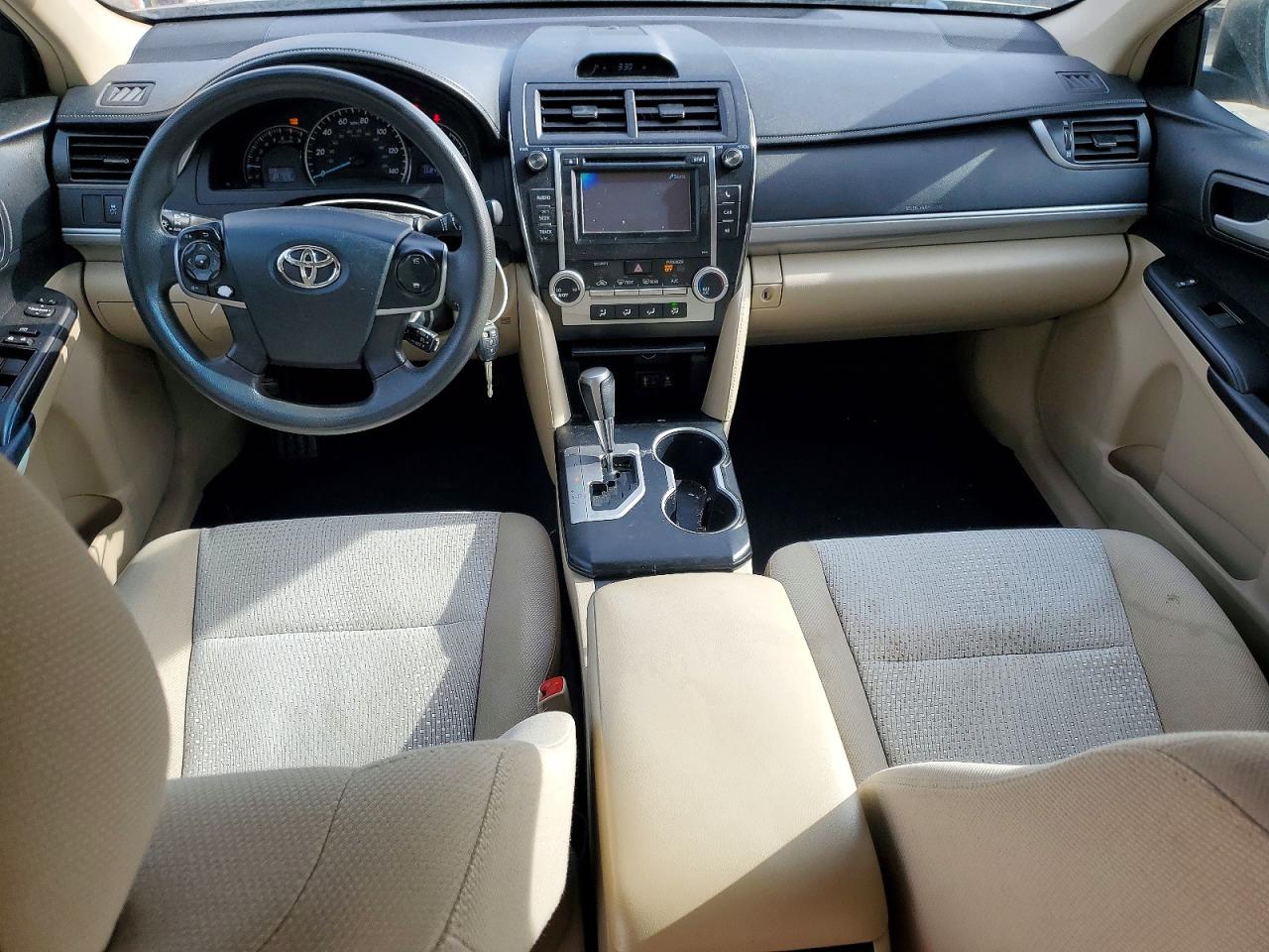 2012 TOYOTA CAMRY LE photo 15