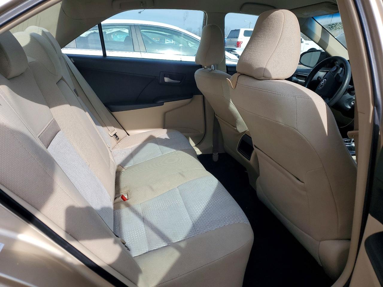 2012 TOYOTA CAMRY LE photo 19