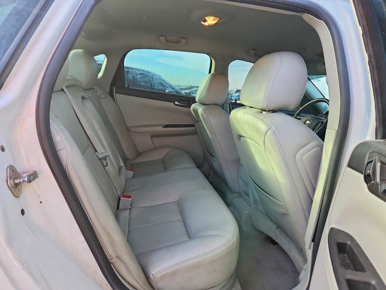 2013 CHEVROLET IMPALA LTZ photo 10