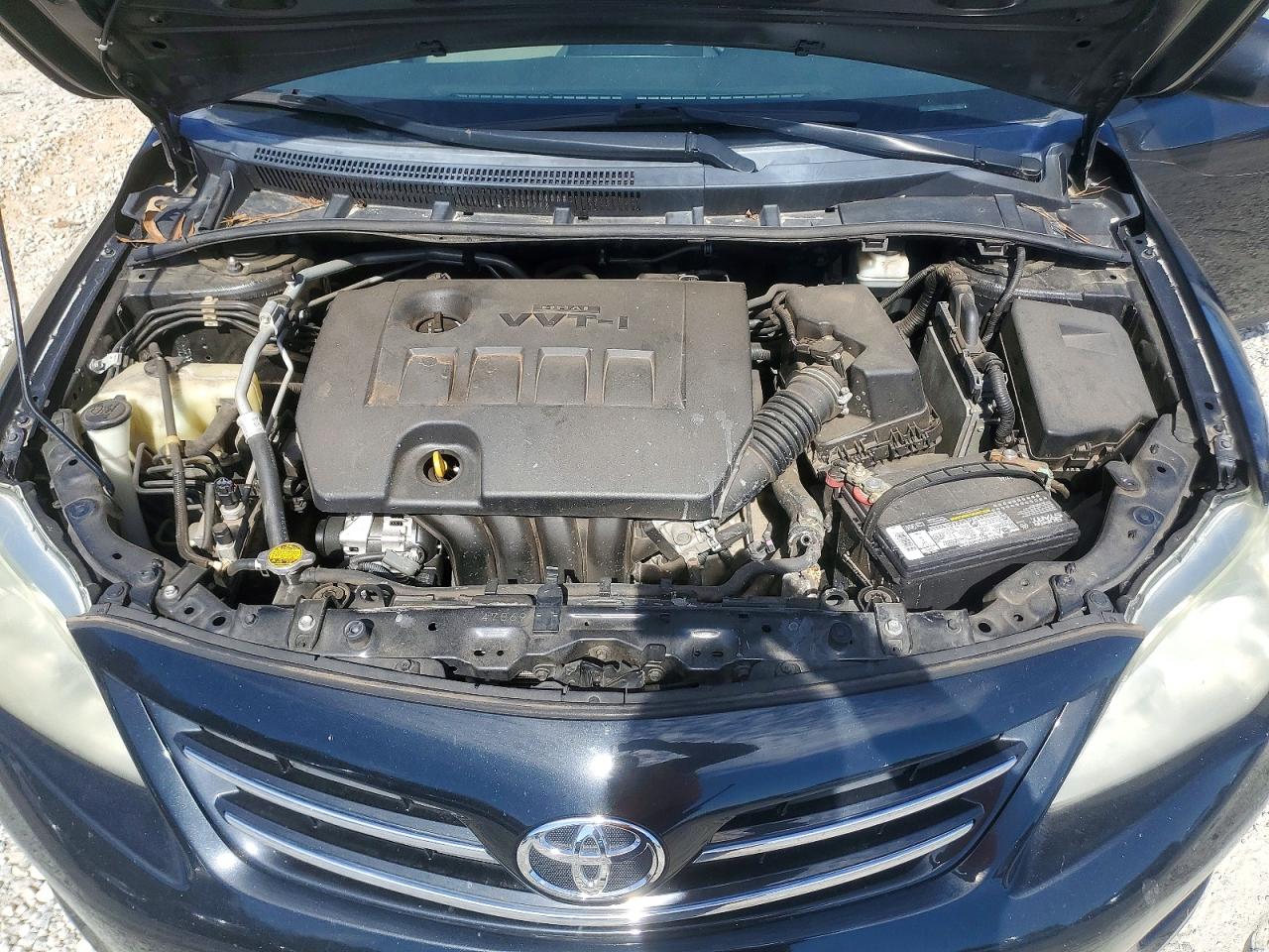 2013 TOYOTA COROLLA LE photo 21