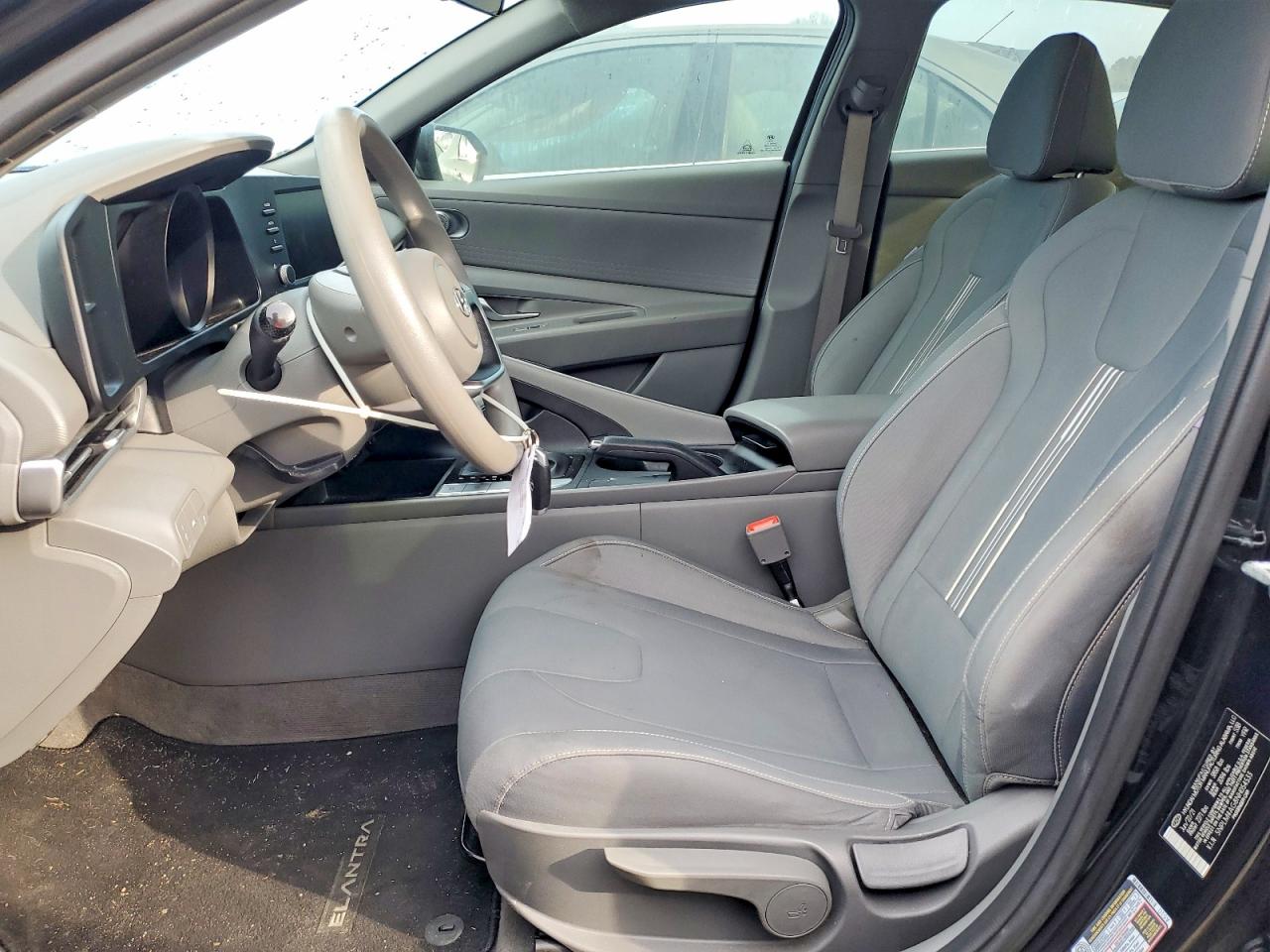 2022 HYUNDAI ELANTRA SEL photo 7
