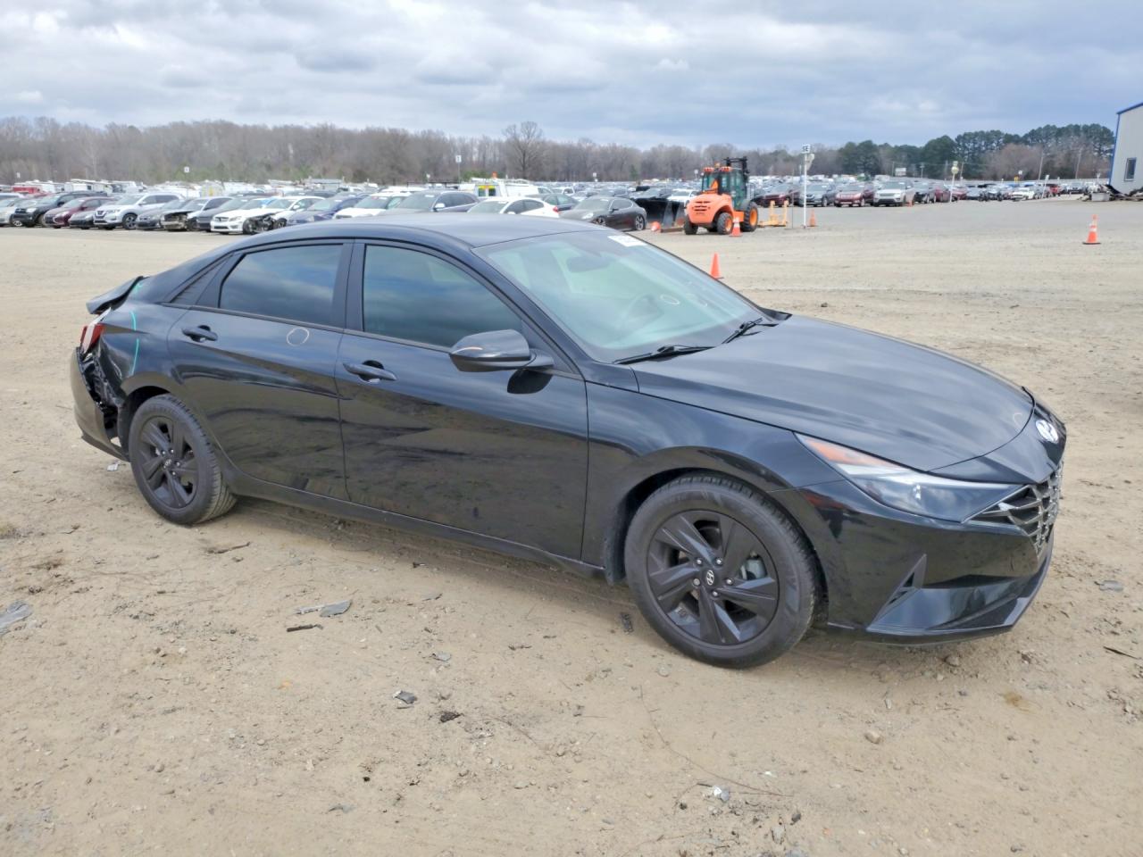 2022 HYUNDAI ELANTRA SEL photo 4