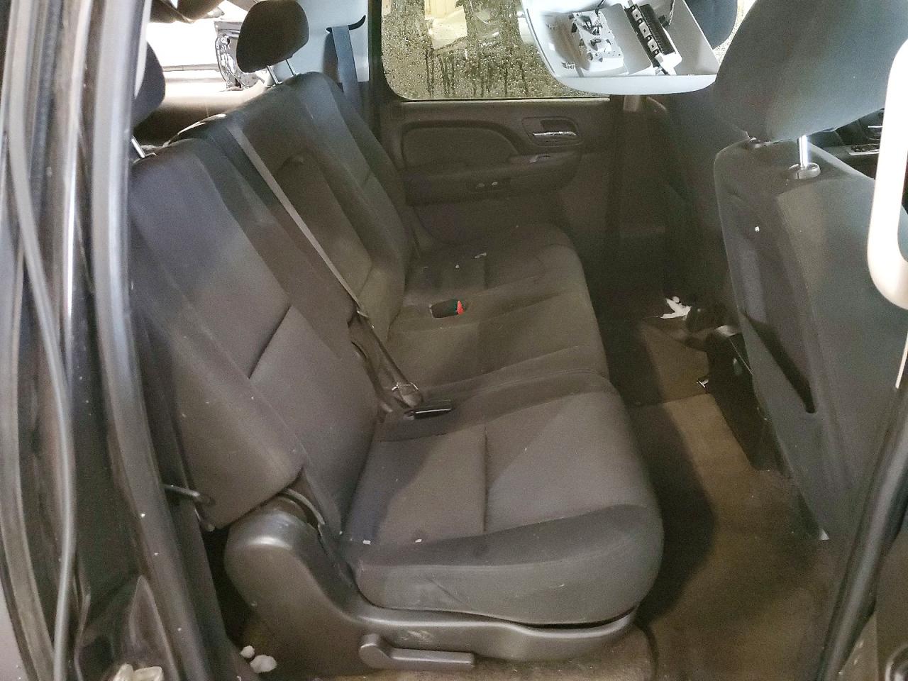 2010 CHEVROLET SUBURBAN C1500 LS photo 21