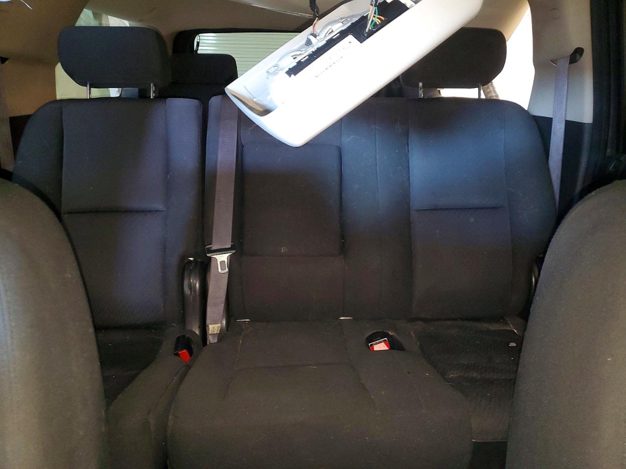 2010 CHEVROLET SUBURBAN C1500 LS photo 19