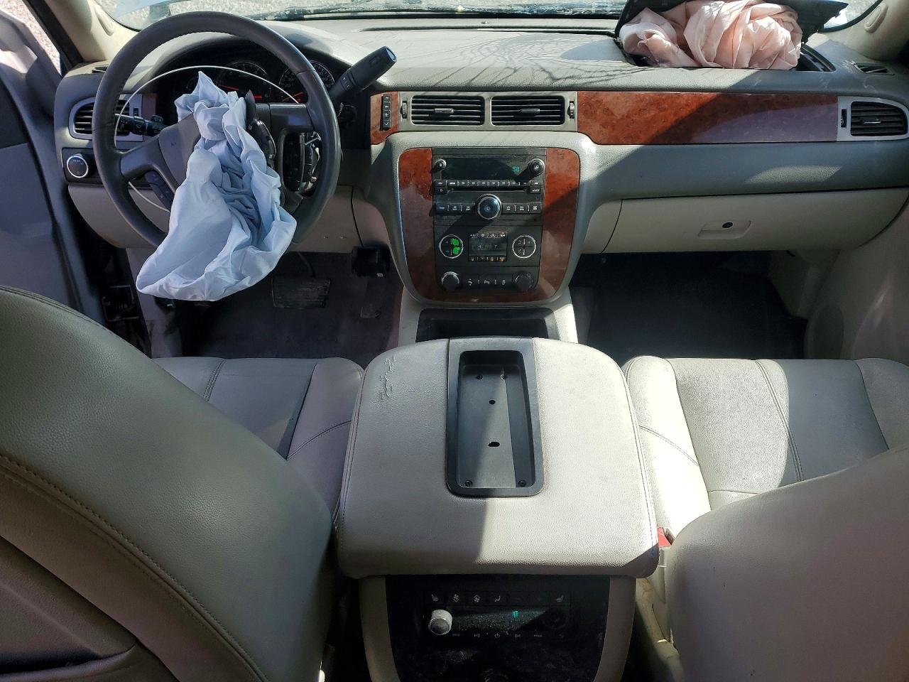 2012 CHEVROLET SUBURBAN K1500 LT photo 15