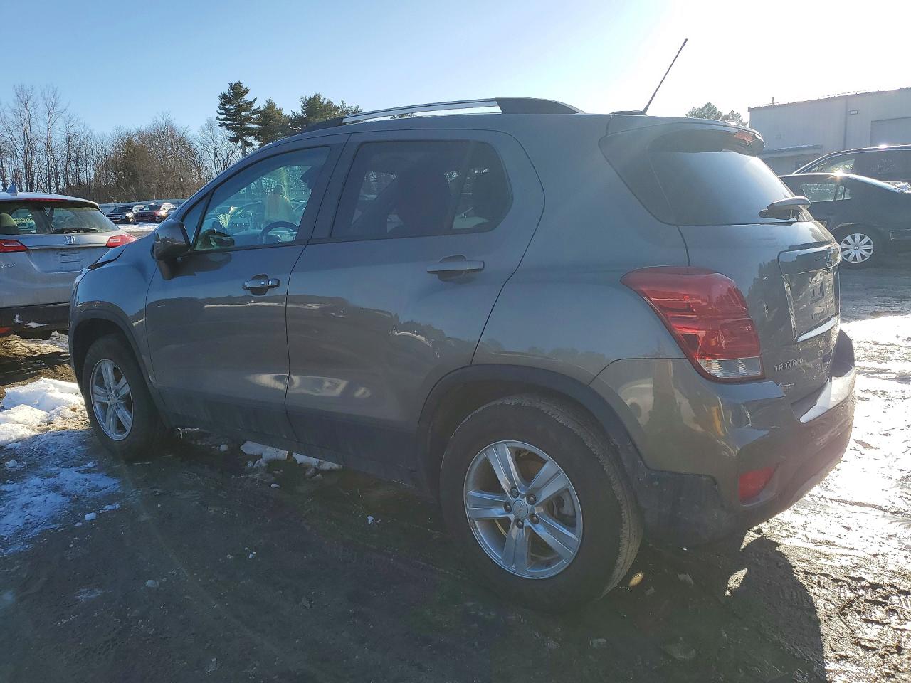 2022 CHEVROLET TRAX 1LT photo 3
