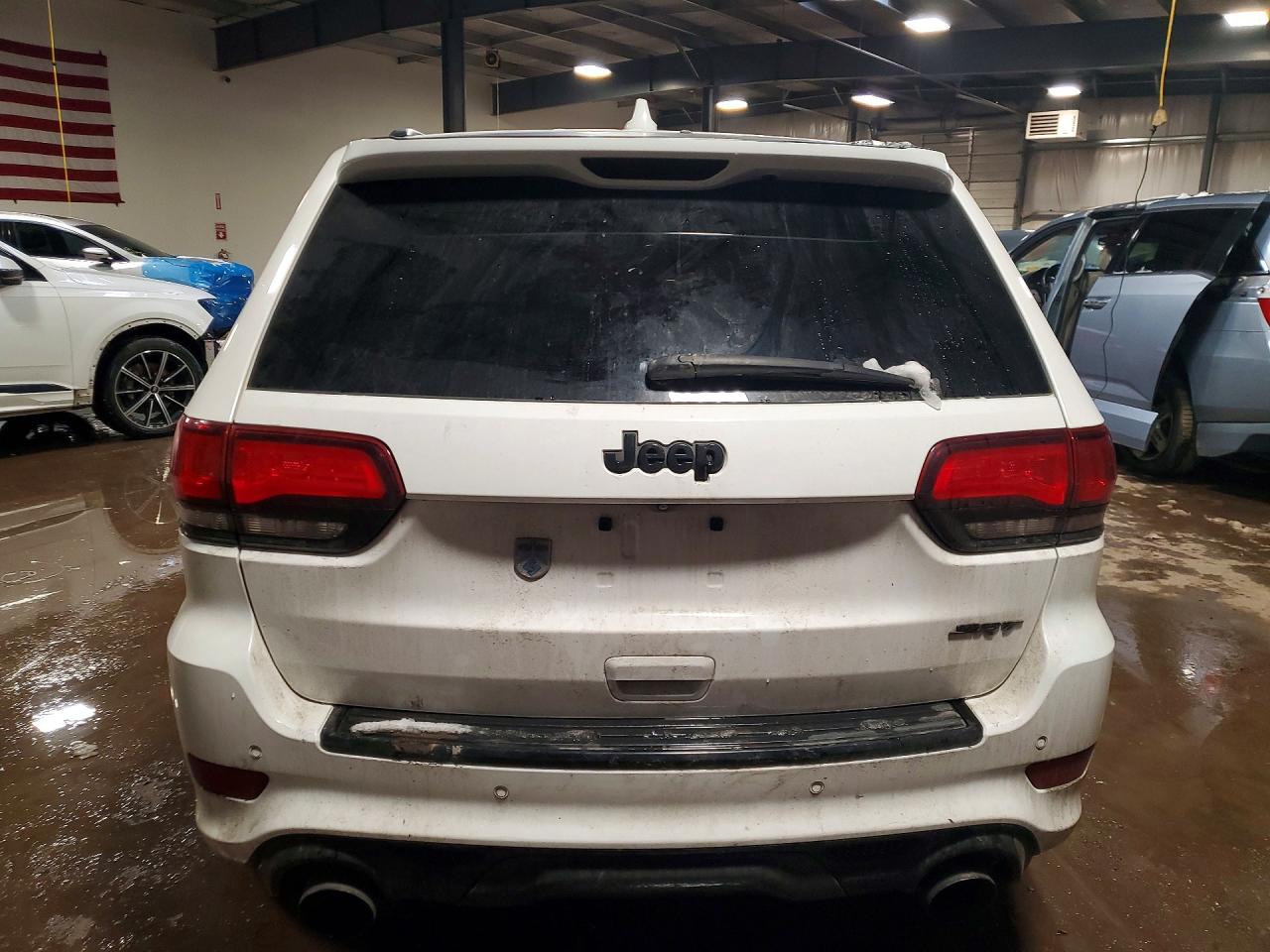 2014 JEEP GRAND CHEROKEE SRT-8 photo 11