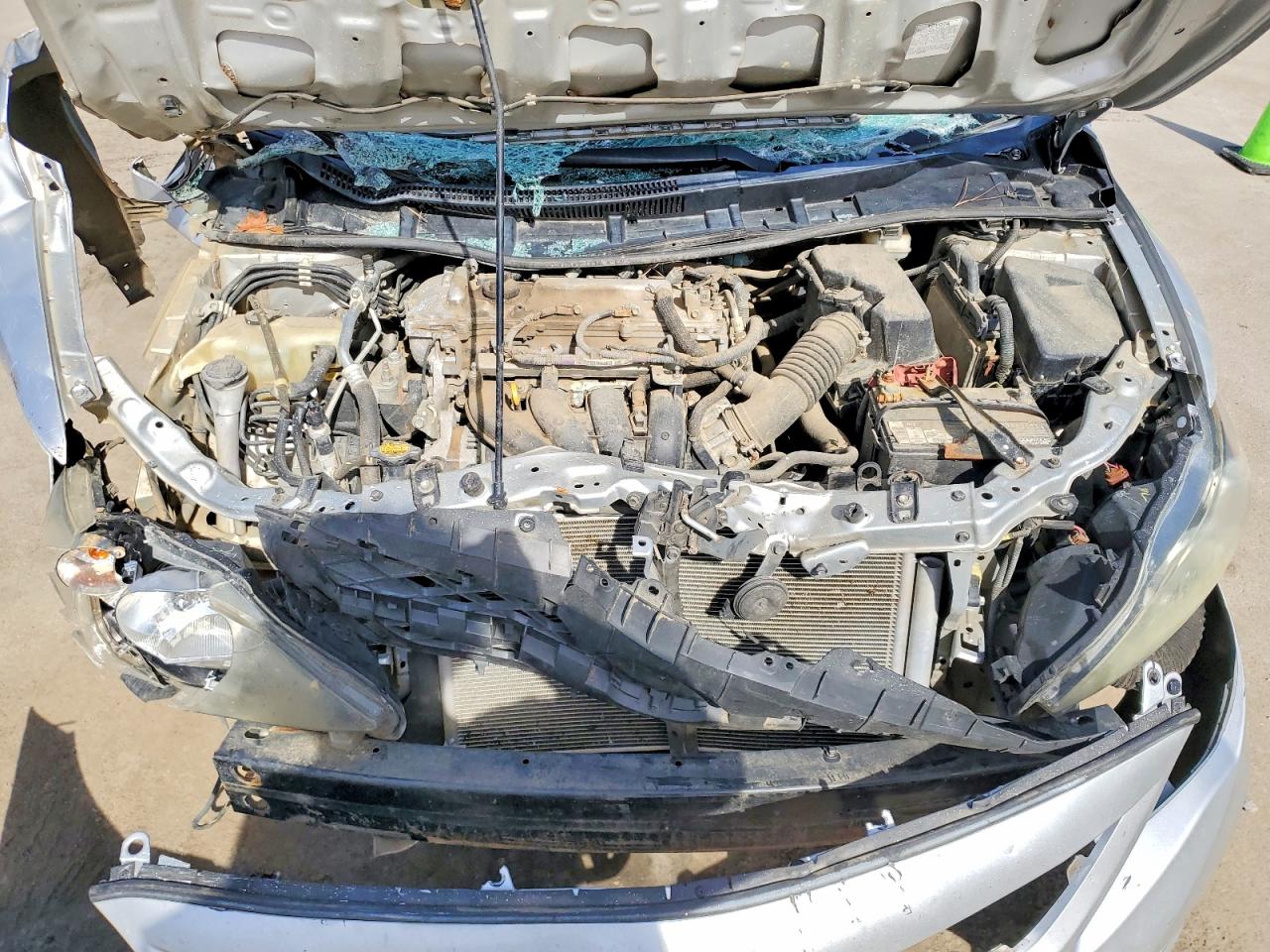 2012 TOYOTA COROLLA BASE photo 11