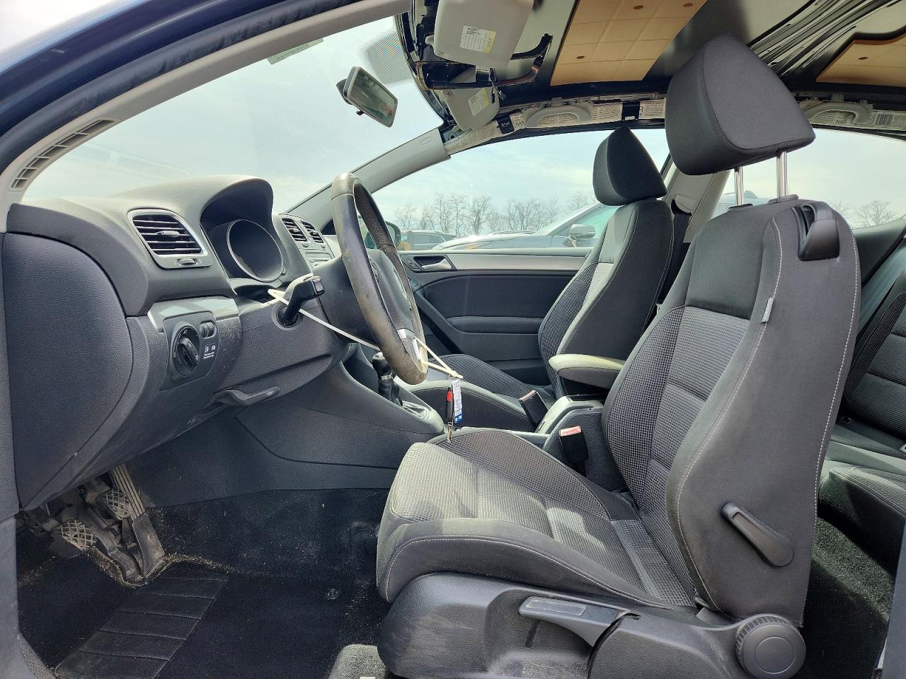 2012 VOLKSWAGEN GOLF photo 7