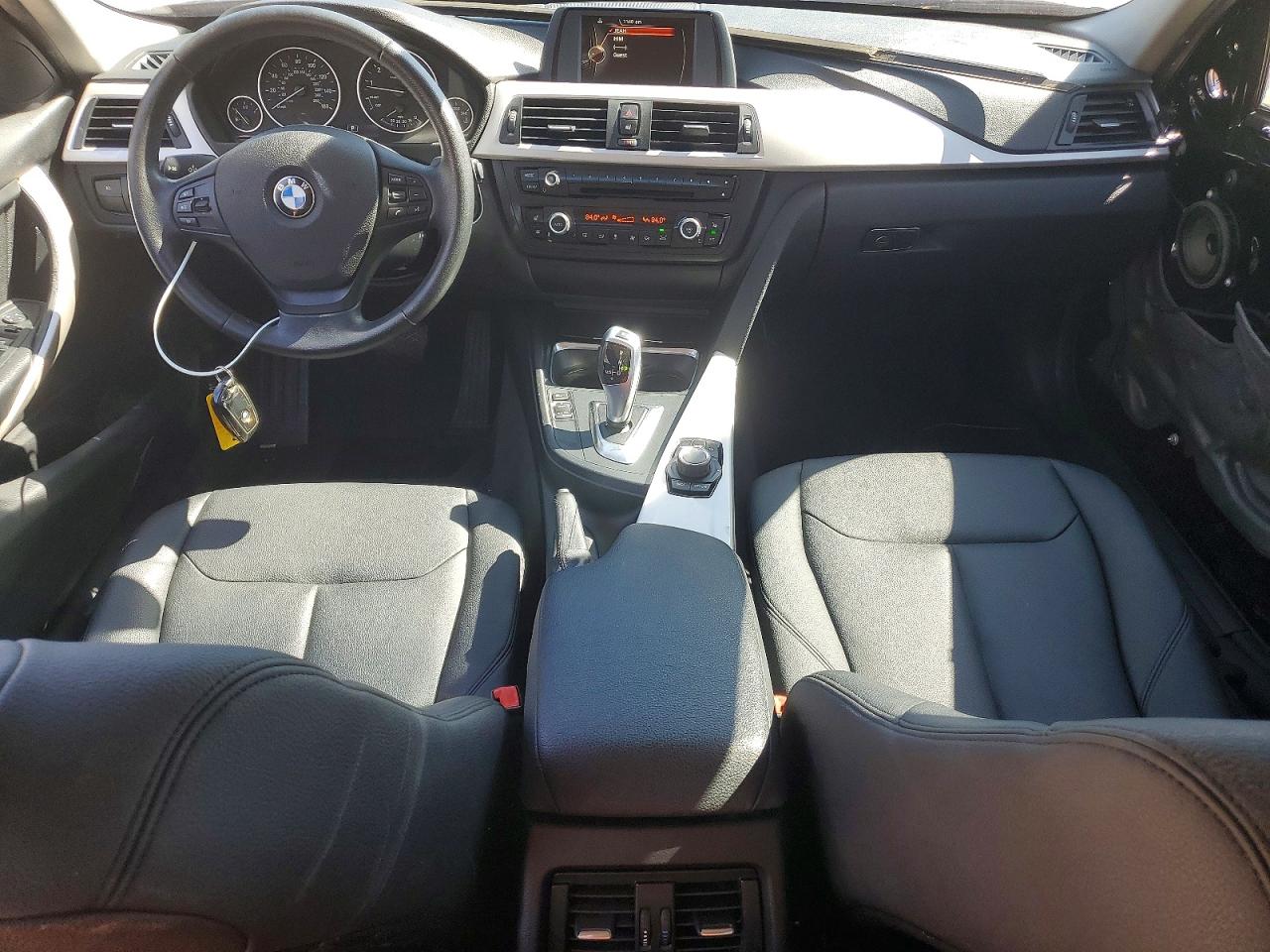 2015 BMW 320 I XDRIVE photo 8