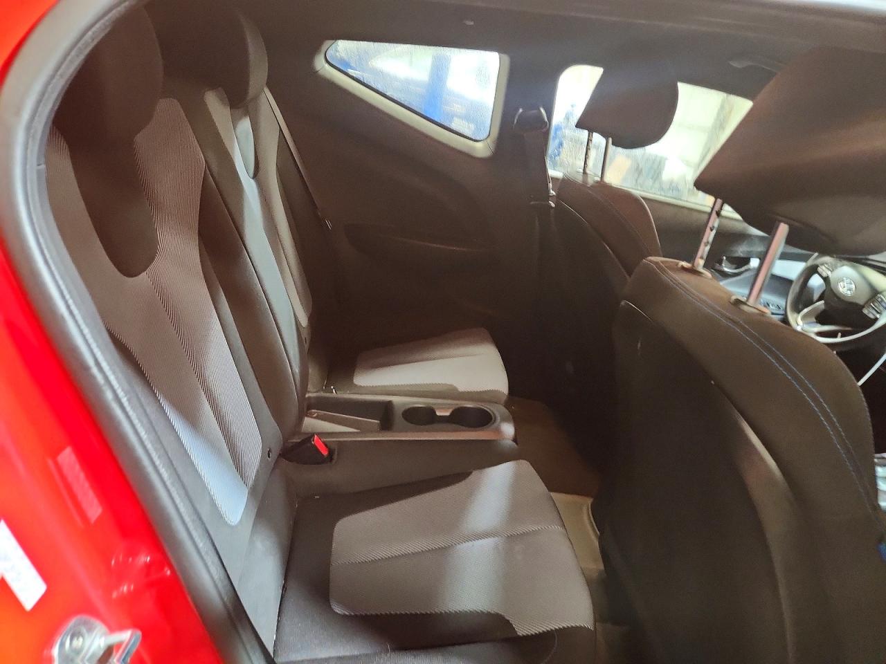 2019 HYUNDAI VELOSTER 2.0L photo 10