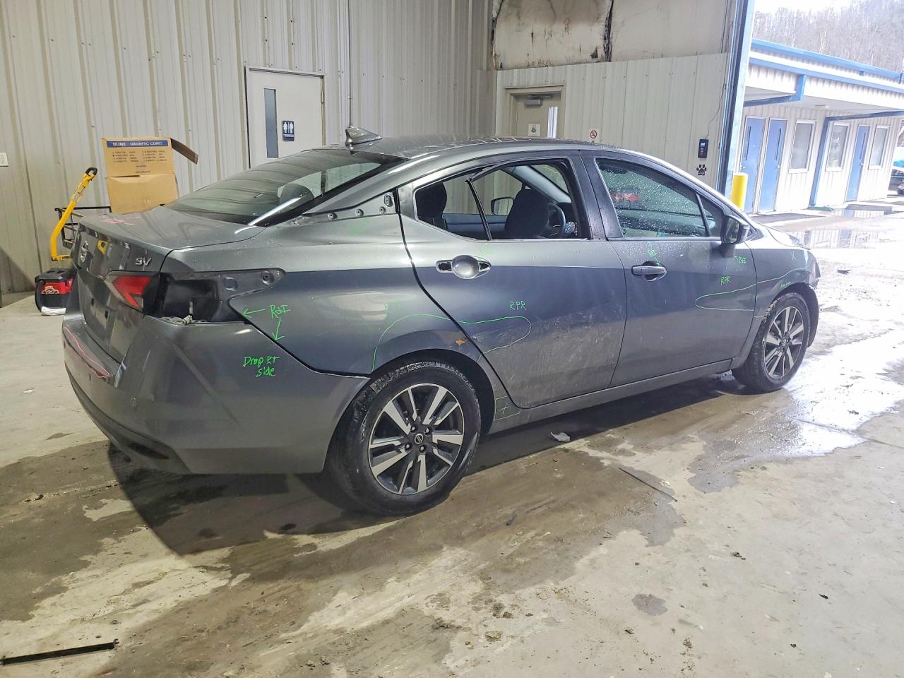 2021 NISSAN VERSA SV photo 3