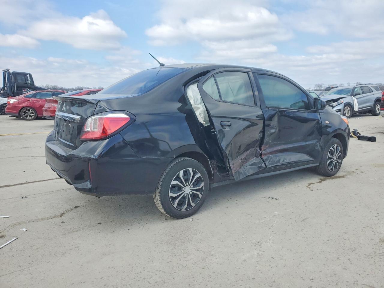 2024 MITSUBISHI MIRAGE G4 ES photo 5