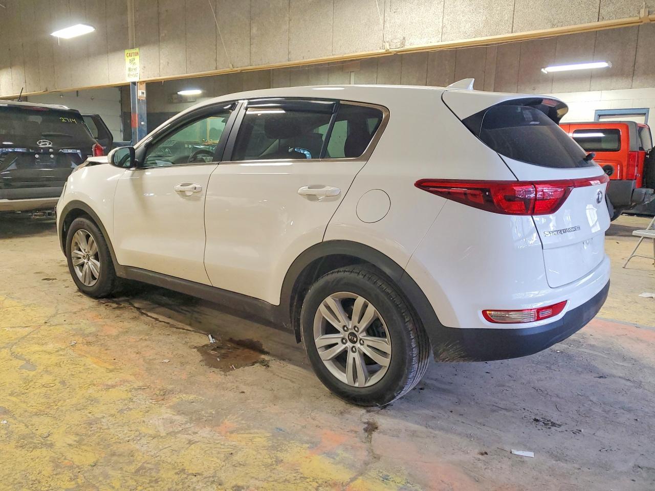 2019 KIA SPORTAGE LX photo 4