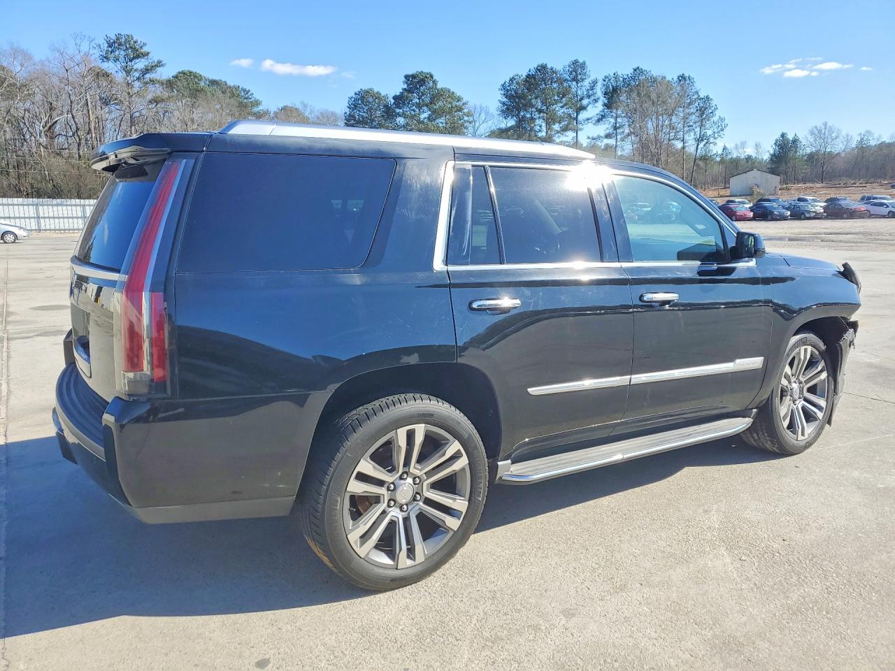 2015 CADILLAC ESCALADE LUXURY photo 3
