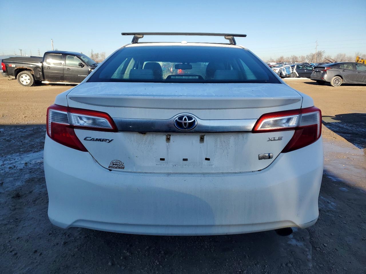 2014 TOYOTA CAMRY HYBRID photo 6