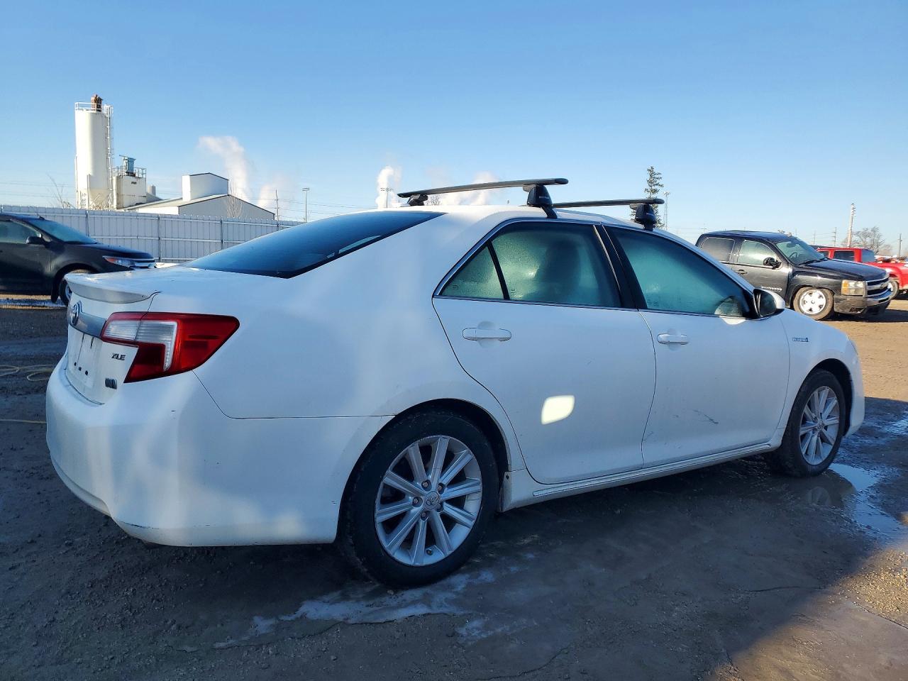 2014 TOYOTA CAMRY HYBRID photo 3