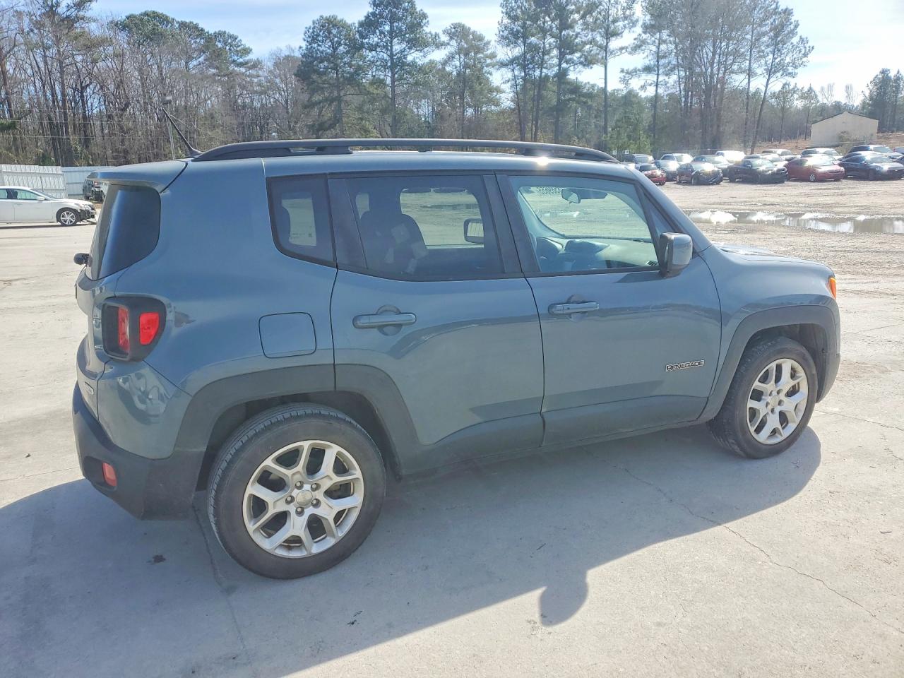 2017 JEEP RENEGADE LATITUDE photo 5