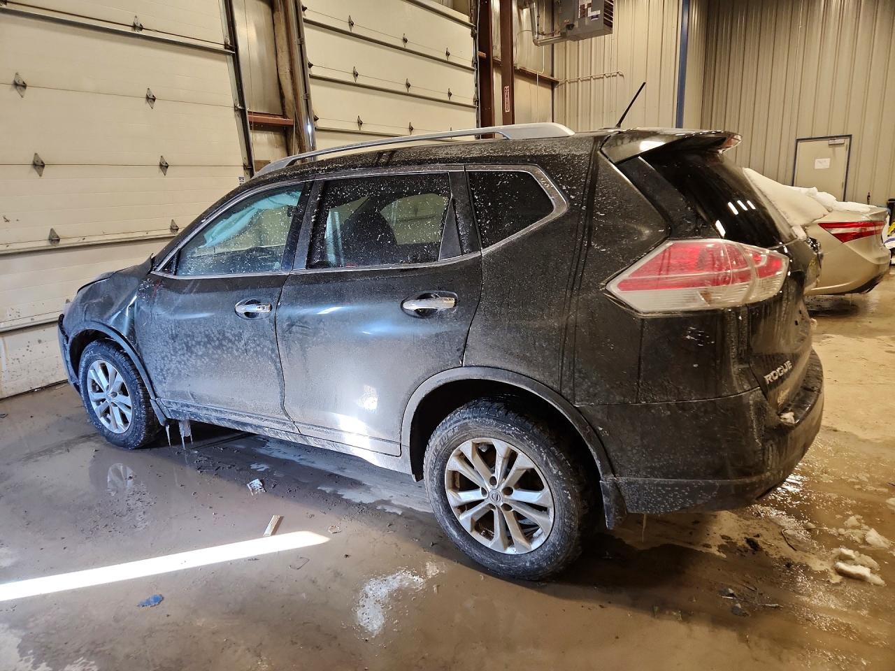 2016 NISSAN ROGUE S photo 2
