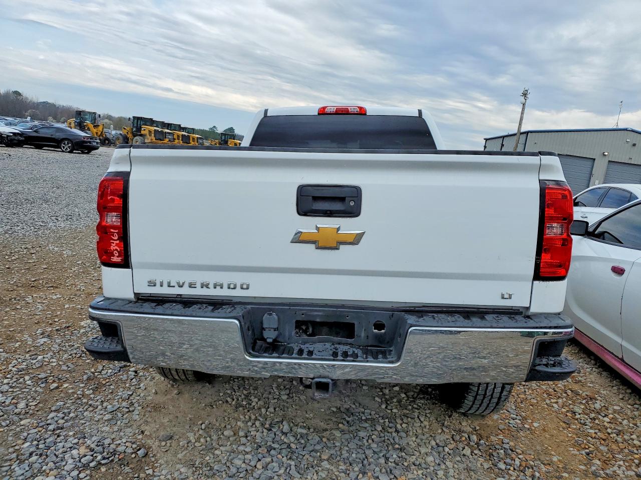 2016 CHEVROLET SILVERADO K1500 LT photo 6