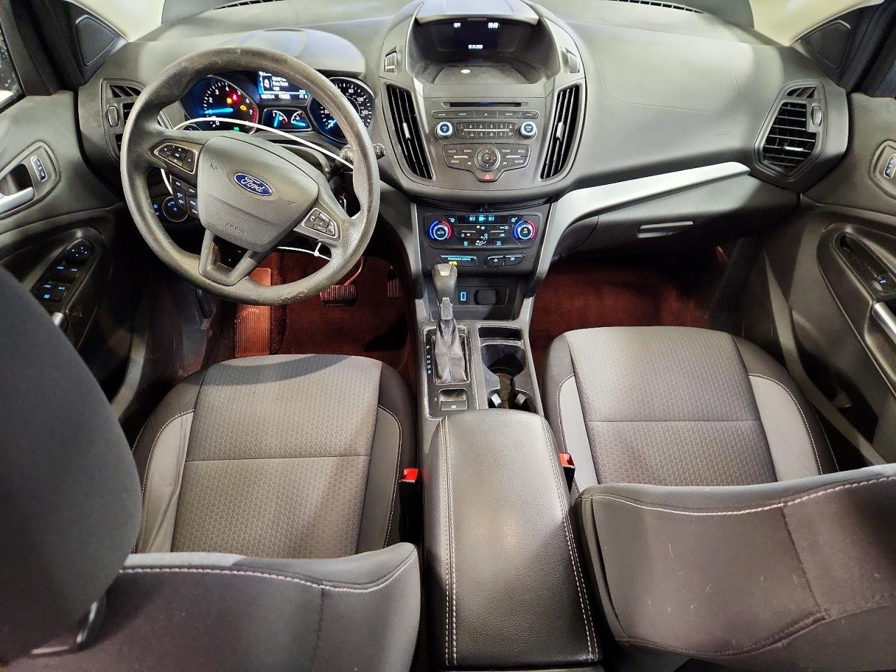 2017 FORD ESCAPE SE photo 15