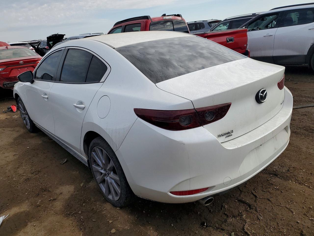 2019 MAZDA 3 SELECT photo 3