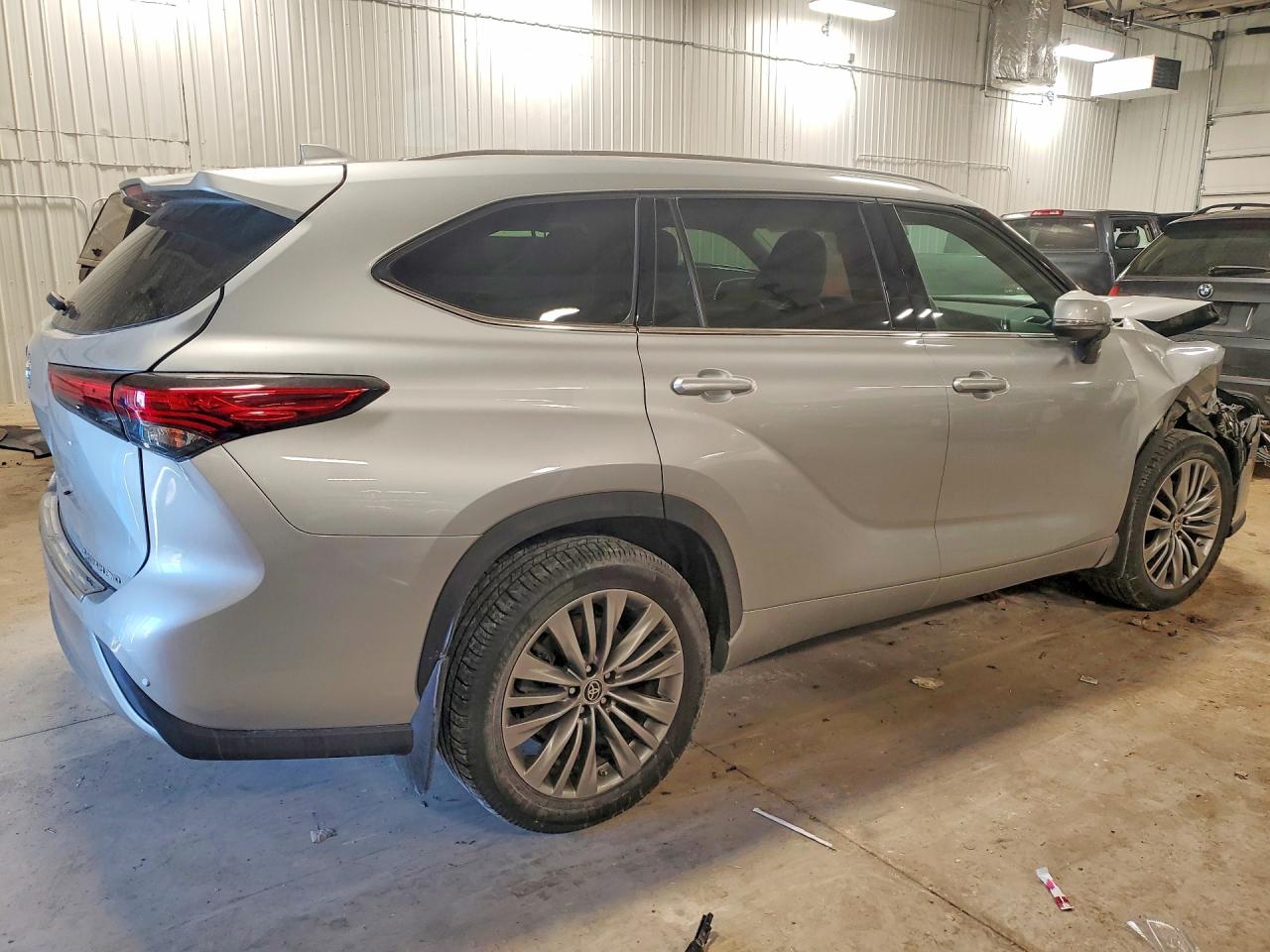 2021 TOYOTA HIGHLANDER PLATINUM photo 3
