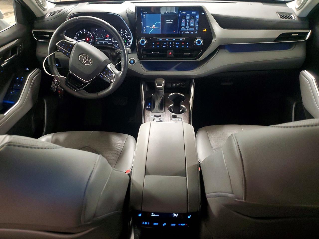 2021 TOYOTA HIGHLANDER PLATINUM photo 8