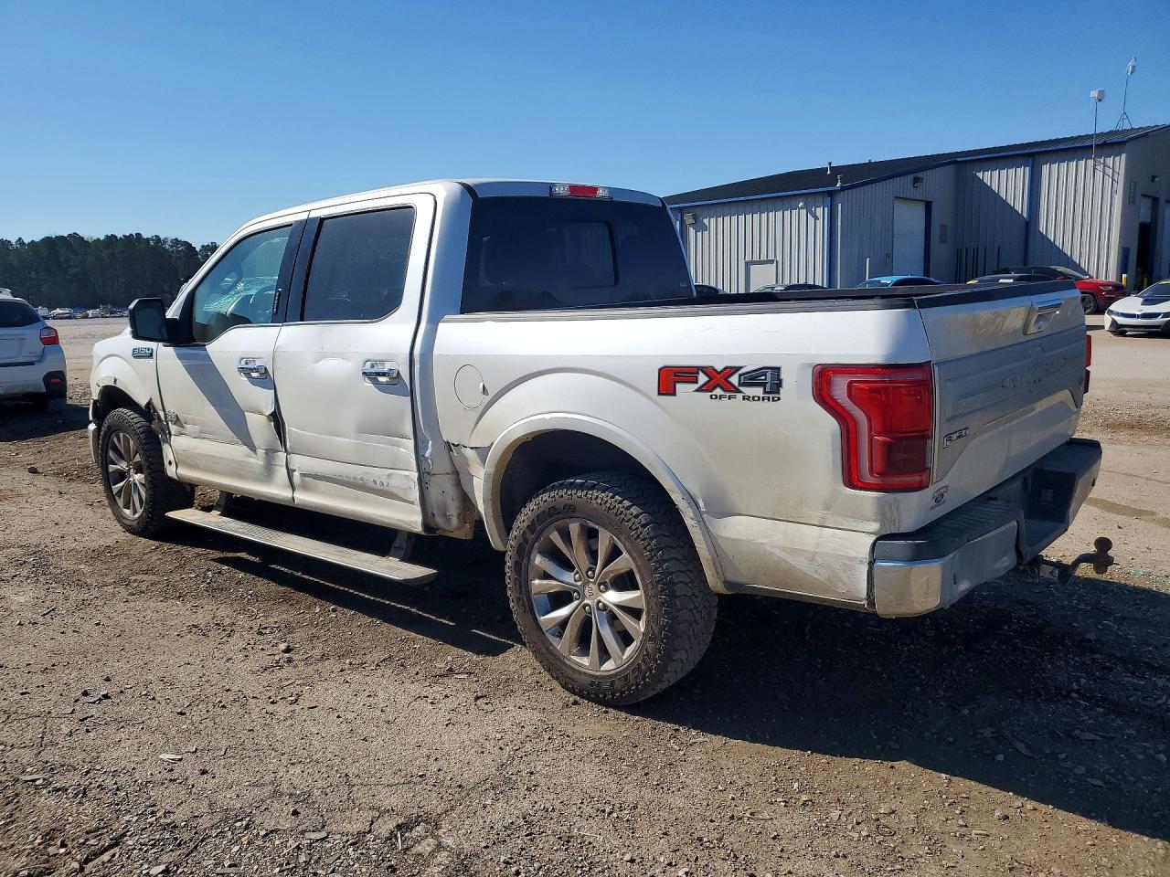 2017 FORD F150 SUPERCREW photo 2