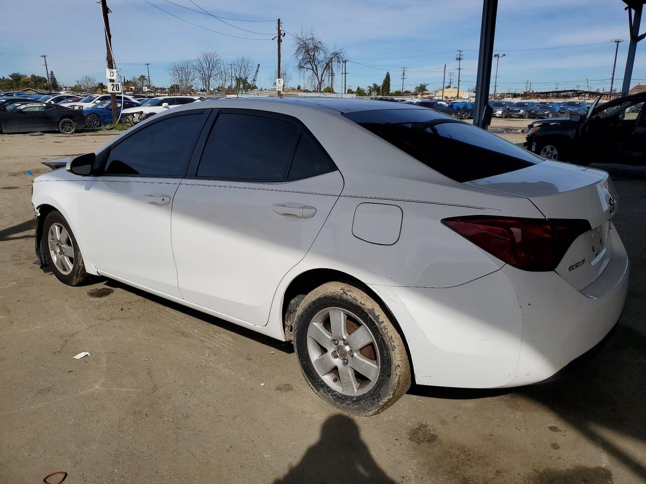 2014 TOYOTA COROLLA L photo 3