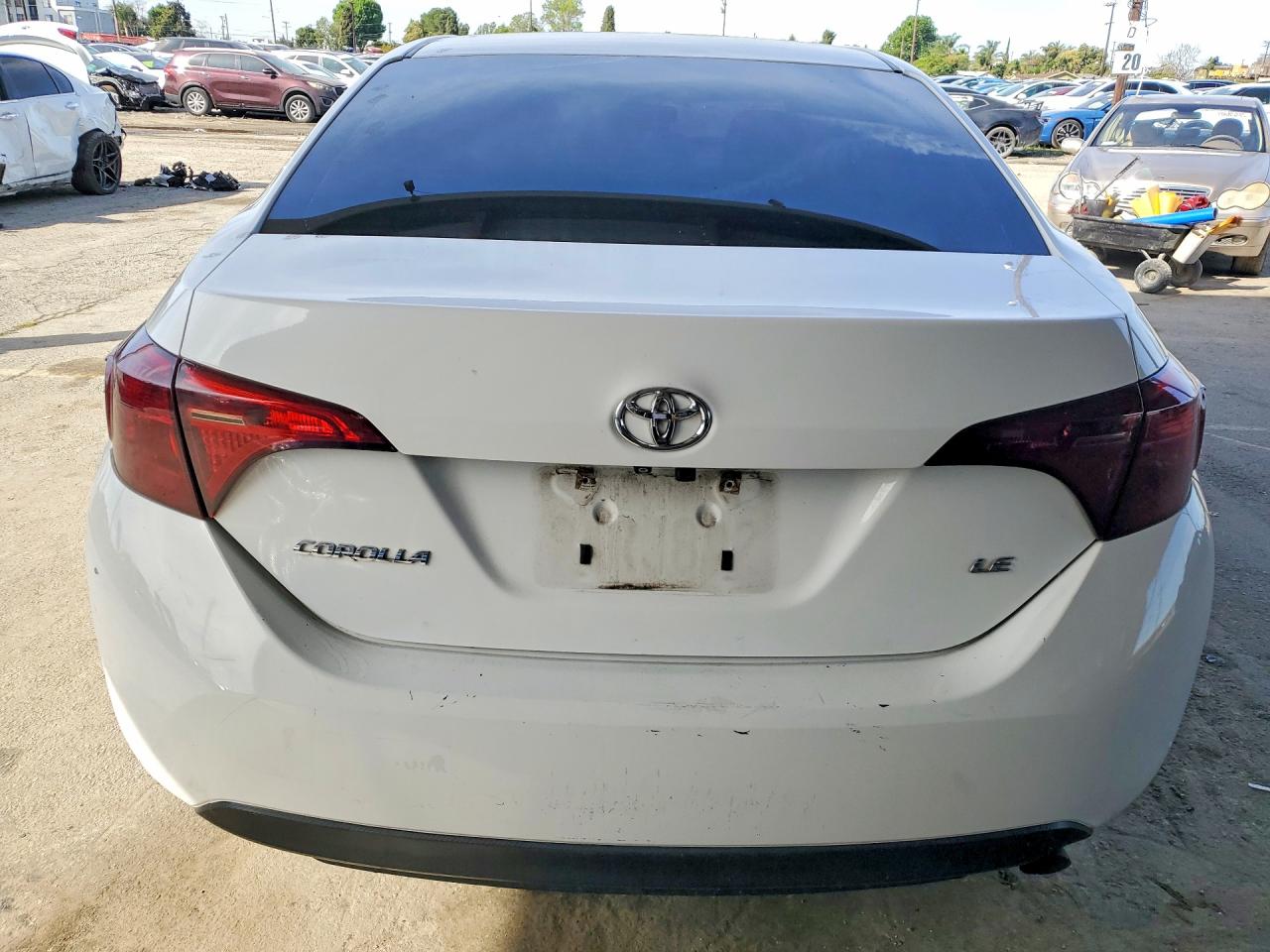 2014 TOYOTA COROLLA L photo 11