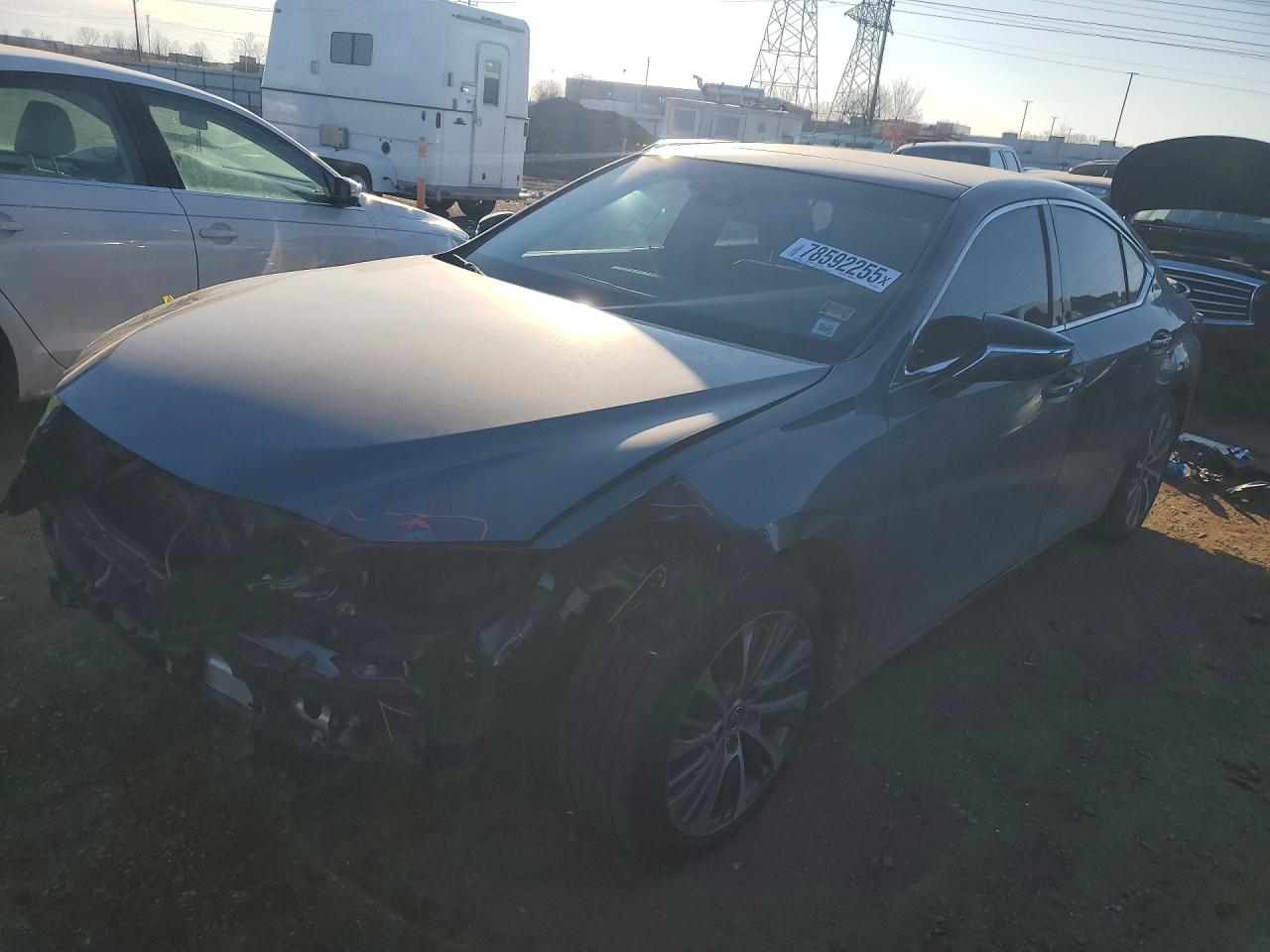 2021 LEXUS ES