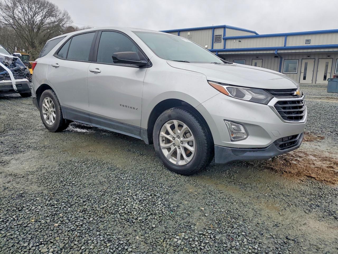 2020 CHEVROLET EQUINOX LS photo 10