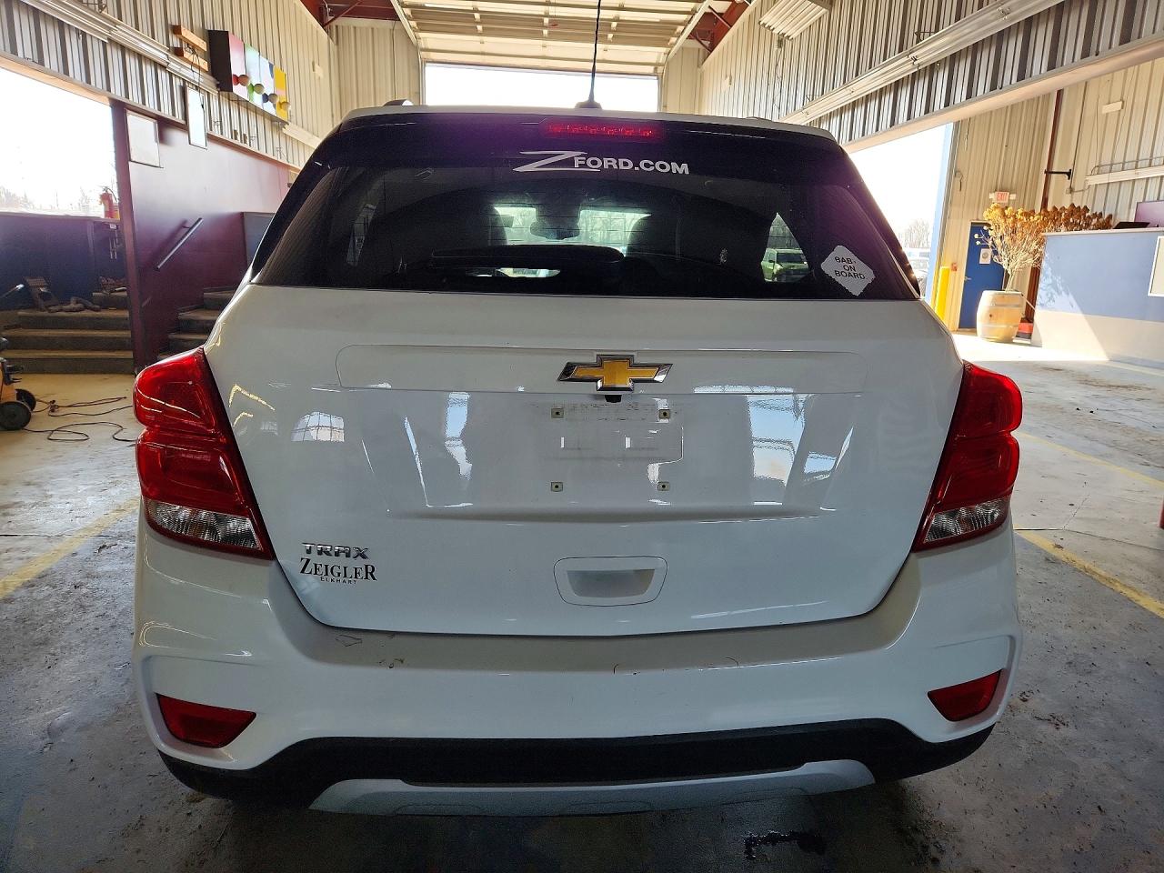 2022 CHEVROLET TRAX 1LT photo 11